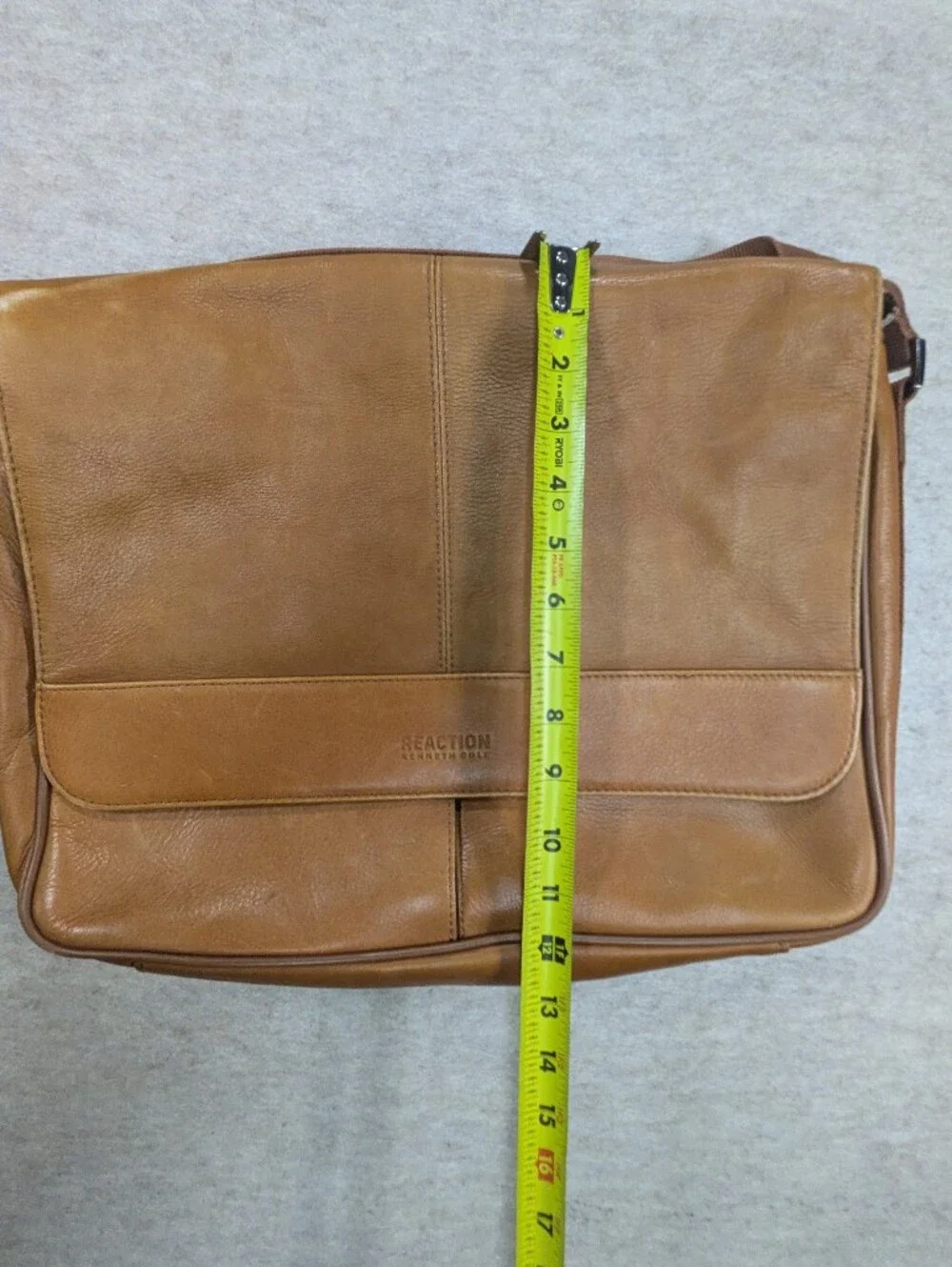 Kenneth Cole Leather Messenger Bag Briefcase Natural Tan Crossbody Work Laptop
